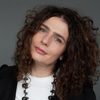 Arsinée Khanjian as Streetcar Mother