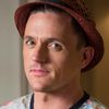 Scott Neal as Ste Pearce