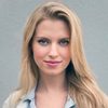 Barbara Dunkelman as Yang Xiao Long (voice)