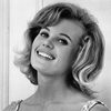 Pamela Austin as Selena (Sandy) Emerson (as Pamela Kirk)