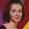 Kathryn Hays as Elizabeth Reynolds