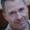 Peter Zhelder as Bodega Piraten