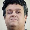 Iván Romanelli as Leonel