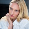 Autumn Kendrick as Victoria