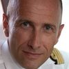 Eric Prévot as Pilote Air France