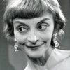 Zezé Macedo as Thin woman