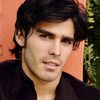 Pedro José Pallares as Santiago Calderón