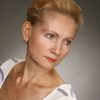 Tatyana Voloshina as Niza Krit