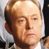 Norman Bartold as Howard
