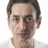 Tarhan Karagöz as Sinasi