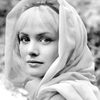Sarah Branch as Maid Marian