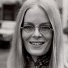 Lynn Kellogg as Marcie