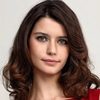 Beren Saat as Serin