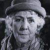 Ilka Grüning as Mattie