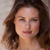 Victoria Barabas as Daisy