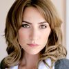 Jessica Harmon as Female Shopper