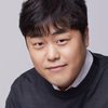 Bae Myeong-jin as Police Officer