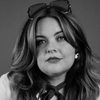 Lauren Clinton Clark as Janice Avery