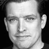 Andreas Gauffin as Robert