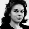 Gabriella Pallotta as Carmelinda