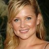 Jessica Capshaw as Patsy