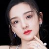 Song Zuer as 小狼女飞飞 (voice)
