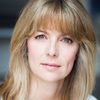 Isabelle Page as Lectrice de nouvelles