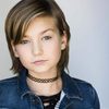 Anna Pniowsky as Kayla