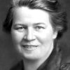 Hedwig Wangel as Haushälterin bei Crey