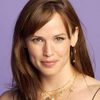 Jennifer Garner as Ellie Reed