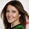 Christa Miller as Beth Davis