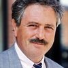 Victor Lanoux as Frank Salvage