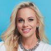 Hayley Owen as Leslie