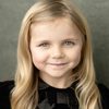 Avy-Berry Worrall as Young Sister