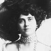 Evelyn Selbie as Gypsy (Uncredited)