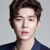 Yoon Kyun-sang as Yoon Gyun-sang