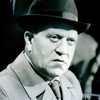 Roddy McMillan as Bus driver