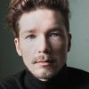 Jacob Matschenz as Johnny