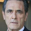 Robin Thomas as Glenn Woods