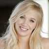 Alex ter Avest as Emma Shalloway