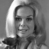 Lynn Borden as Evelyn
