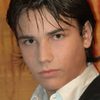 Matteo Urzia as Roberto - fratello di Claudia