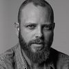 Martin Furulund as Larsen
