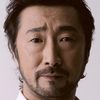 Akio Ôtsuka as Kenzou (voice)