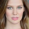 Ally Dixon as Nikki Narwhal (voice)