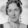 Ottola Nesmith as Elsa Walter - Governess