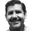 Jorge Martínez de Hoyos as Rosario