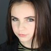 Eden Harper as Young Bella