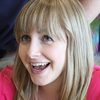 Andrea Libman as Dee (voice)