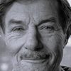 Bjørn Jenseg as Eldre mann